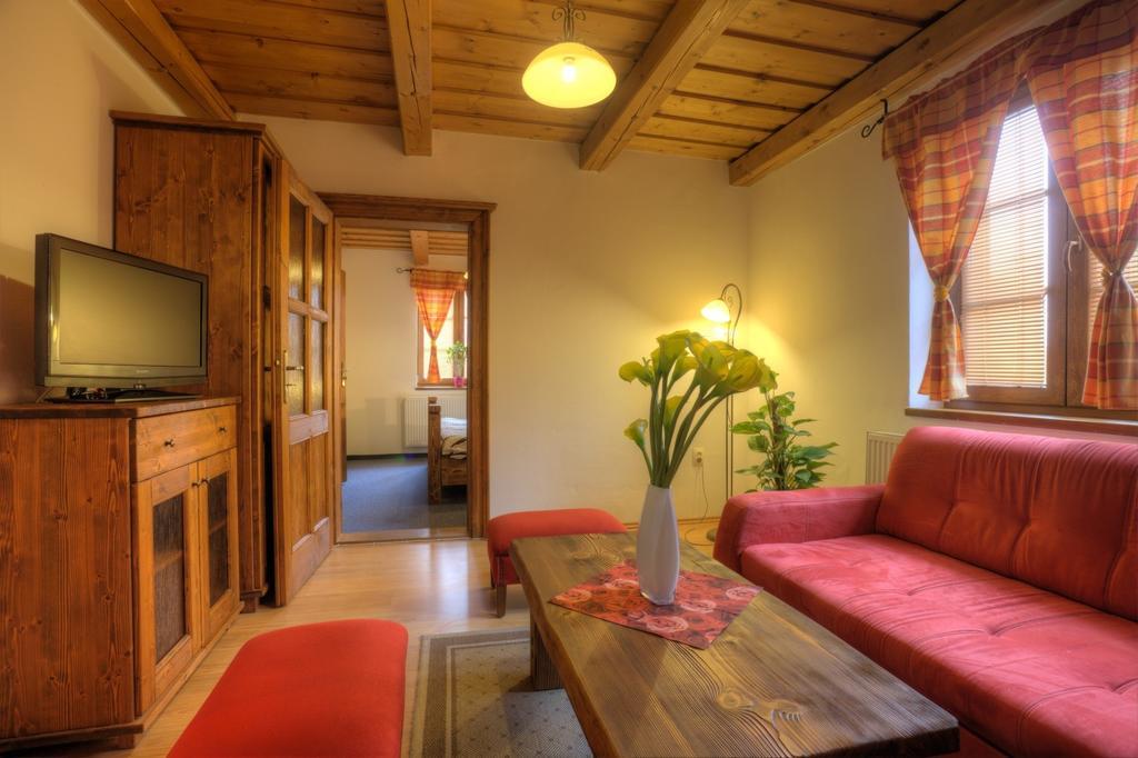 Penzion Grobsky Dvor Slovensky Grob Kamer foto